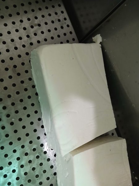Продам оптом козье брынзу