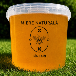 Miere naturală de salcâm și mai – direct din stupina noastră 🍯